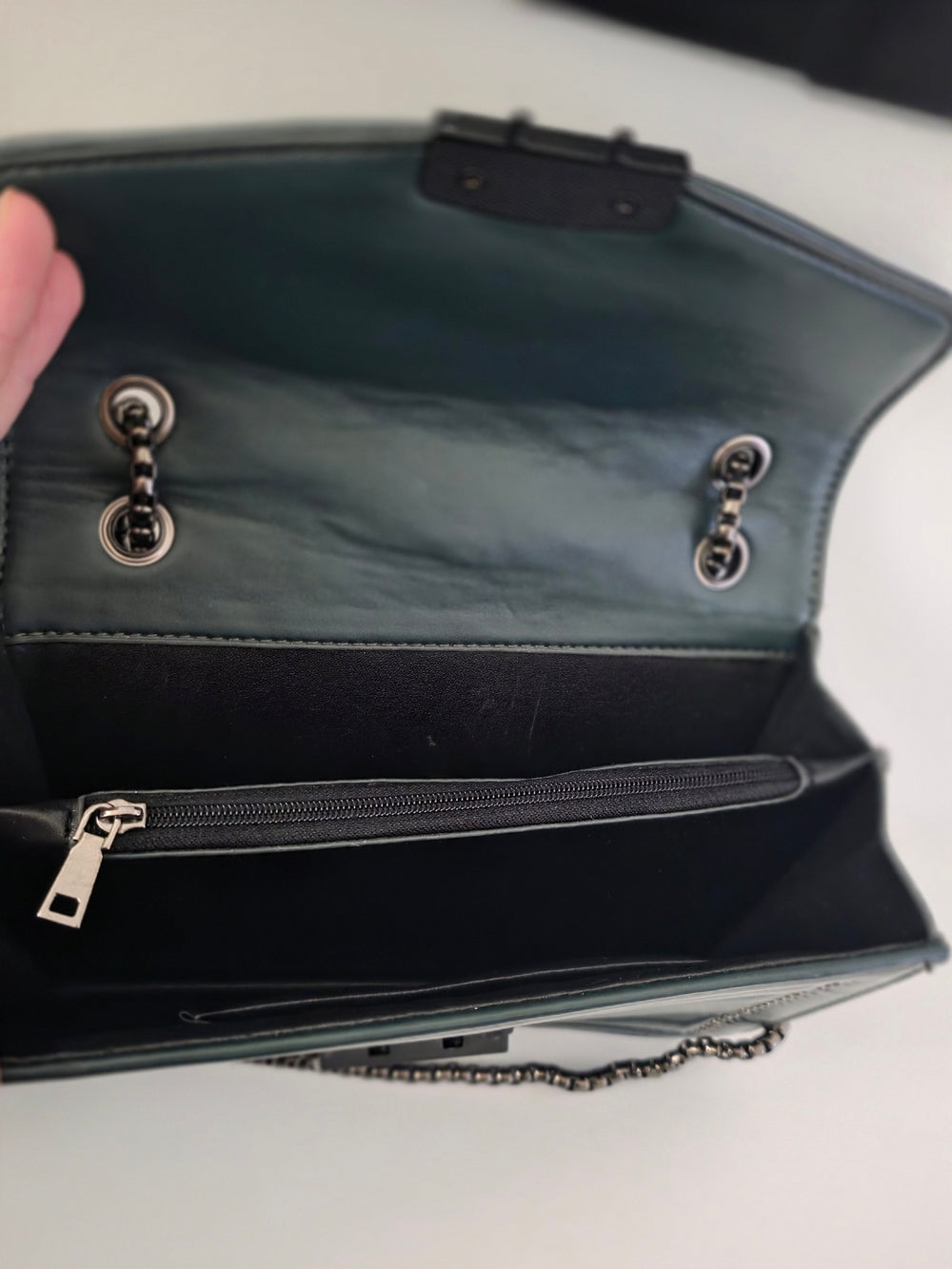 Women's Green Leather Crossbody Bag with Chain Strap